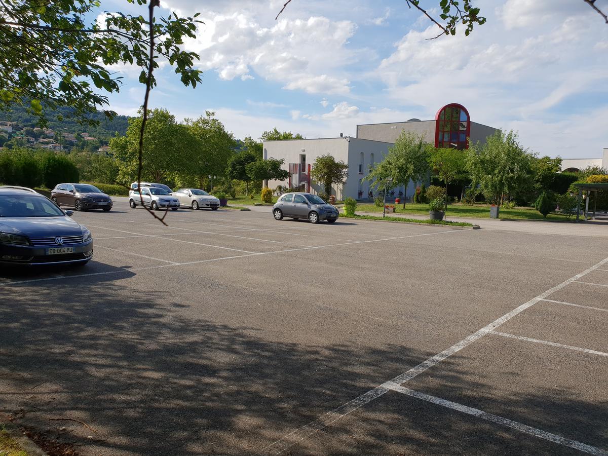 Отель L'Abribis Фирмини Экстерьер фото